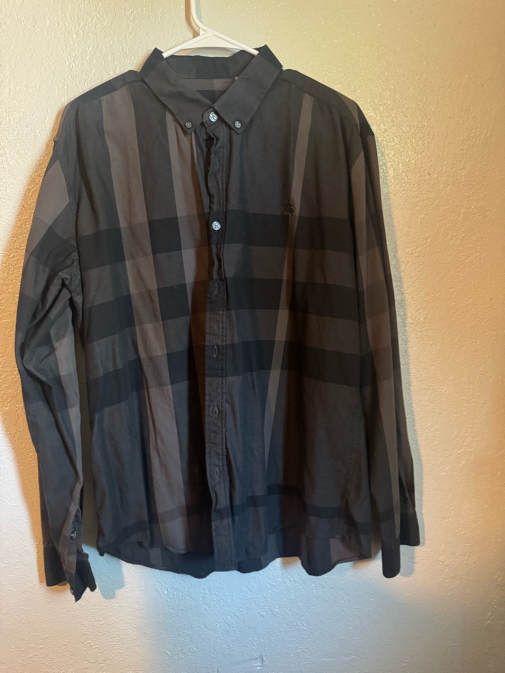 Burberry Classic Button-Down Plaid Shirt in Charcoal and Black